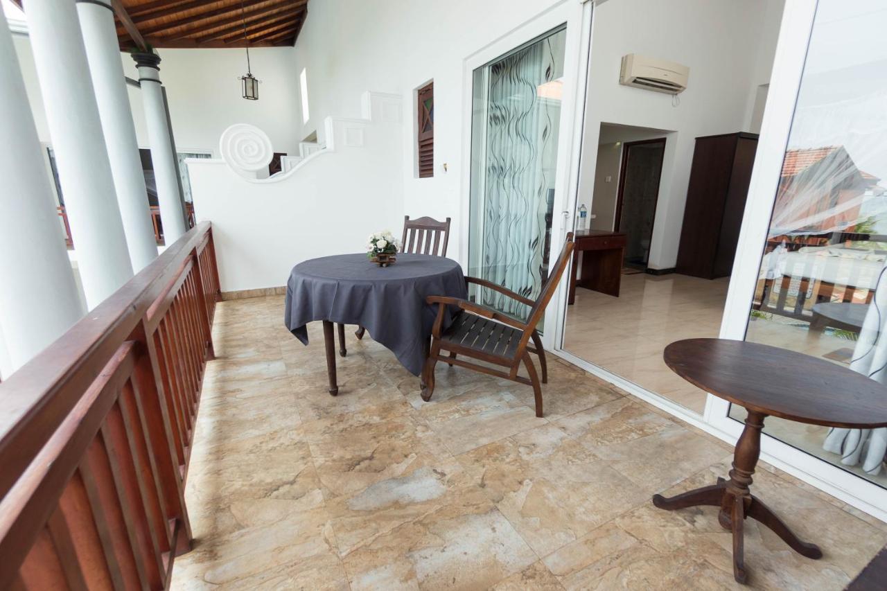 Hotel Neptune Bay Unawatuna Beach Buitenkant foto