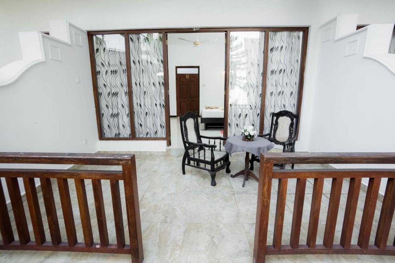 Hotel Neptune Bay Unawatuna Beach Buitenkant foto