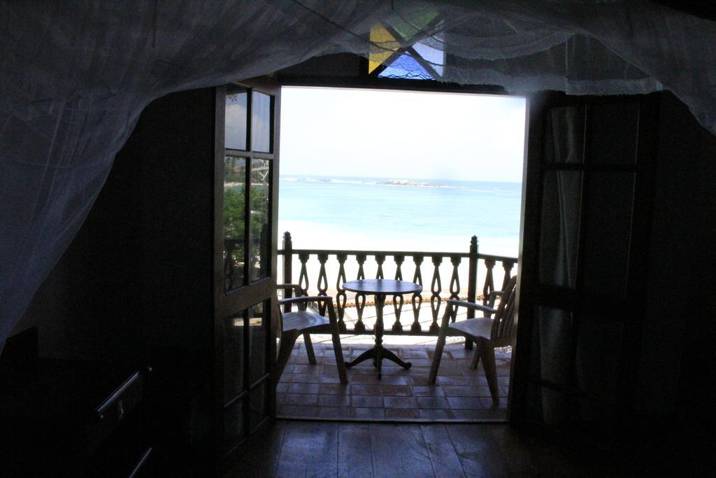 Hotel Neptune Bay Unawatuna Beach Buitenkant foto