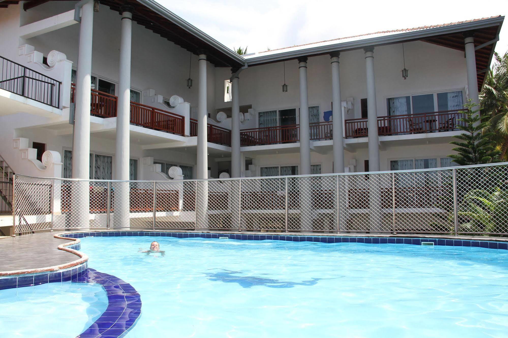 Hotel Neptune Bay Unawatuna Beach Buitenkant foto